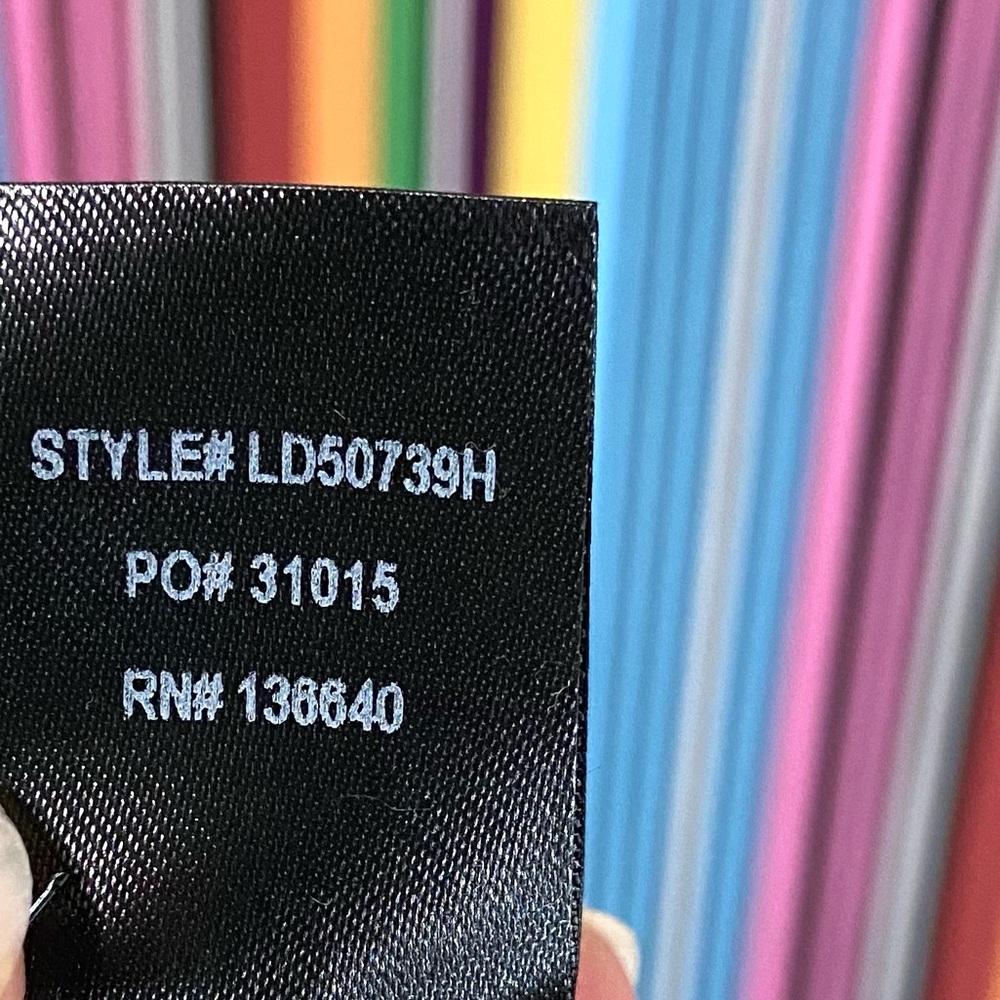 SOLD—————-Lulu's Size Medium Marvel Light Rainbow Stripe Maxi Dress NEW NWOT - Picture 12 of 13